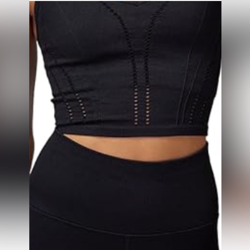 Spiritual Gangster Seamless Crop Tank built in shelf bra